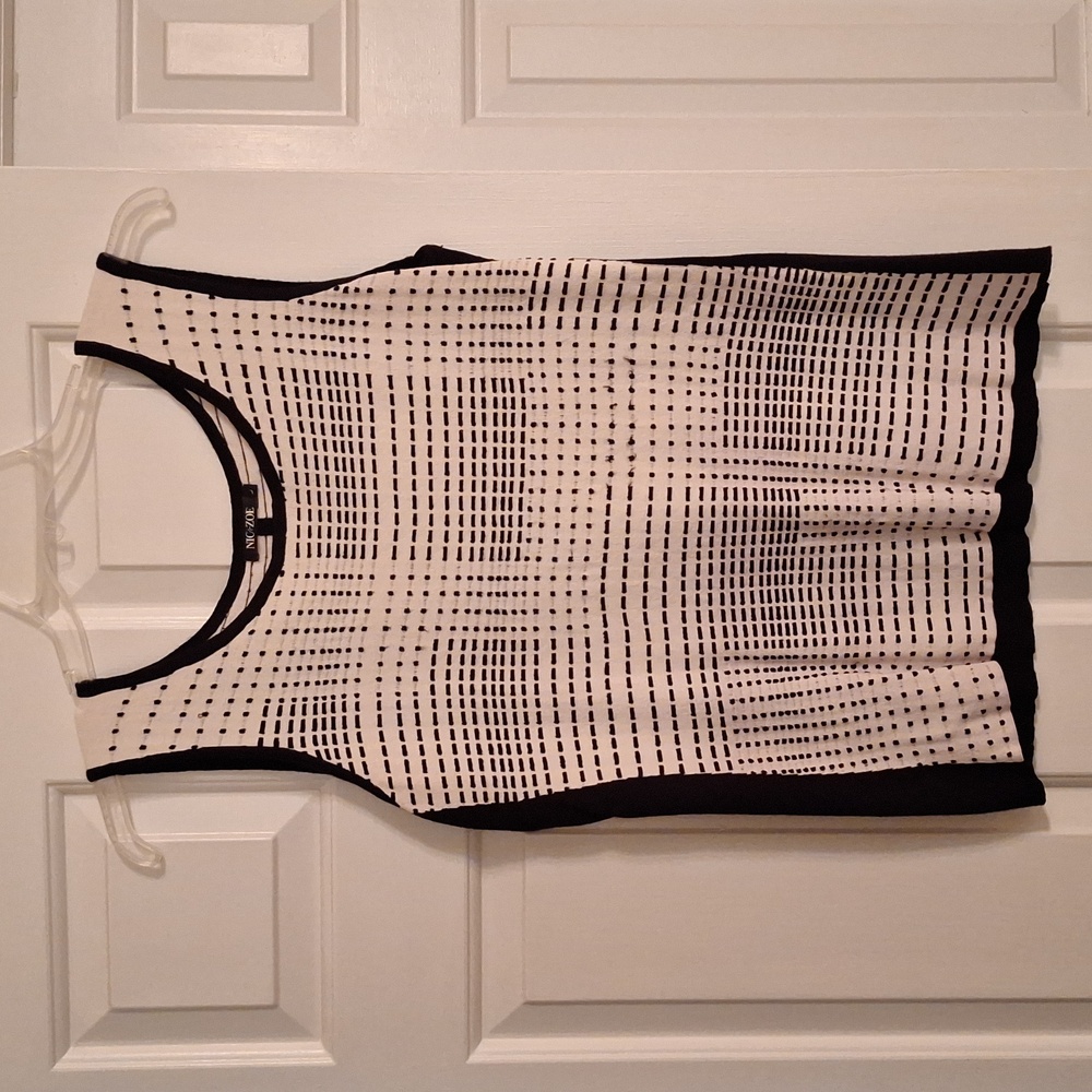 Sz. L Nic+Zoe Black and White Sleeveless Knit Top